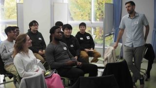 文部科学省若手職員が学校管理職の疑問に答える-改訂版 現代的